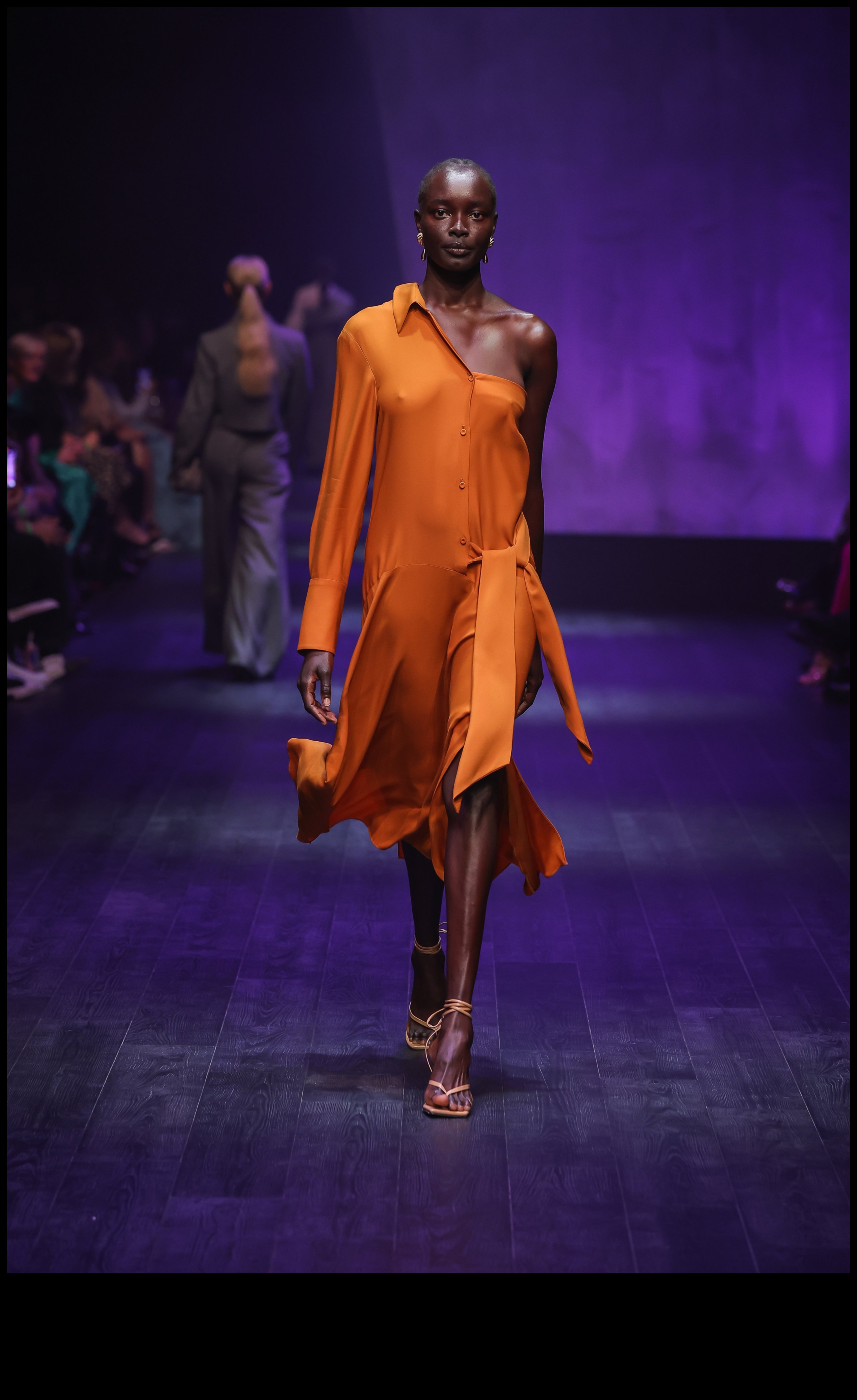 התחדשות המסלול מבט אחורה על הקלאסיקה של אופנה 2 התחדשות המסלול: גילוי מחדש של הקלאסיקות באופנה