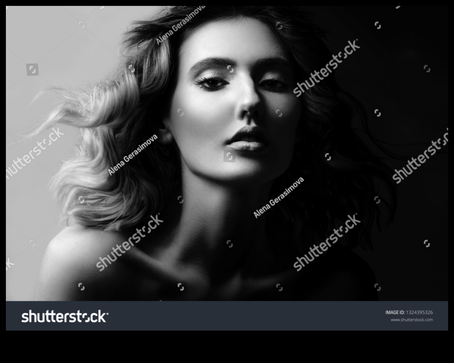 גלאם בשחור ולבן מראה בעל ניגודיות גבוהה לכל אירוע 2 גלאם בשחור לבן: חקר יופי בעל ניגודיות גבוהה בסגנונות איפור