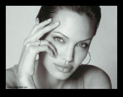 גלאם בשחור ולבן מראה בעל ניגודיות גבוהה לכל אירוע 4 גלאם בשחור לבן: חקר יופי בעל ניגודיות גבוהה בסגנונות איפור