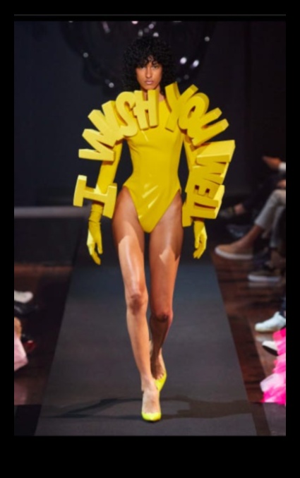 Runway Reverie תצוגת אופנה שלוקחת אותך למסע חלומי 4 Runway Reverie: חולמים בשפת האופנה