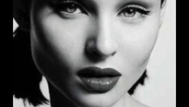 גלאם בשחור לבן: חקר יופי בעל ניגודיות גבוהה בסגנונות איפור