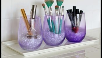 מחזיקי מברשות עשה זאת בעצמך: פתרונות מיומנים לארגון מרחב היופי שלך