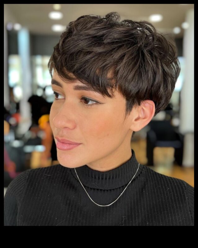 המשך מפלרטט וכיף: תסרוקות קצרות לאווירה שובבה